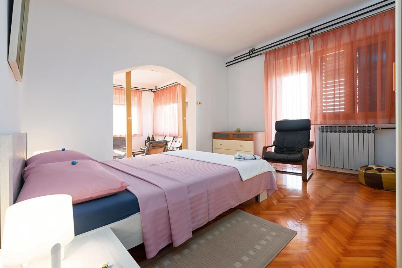 Apartments Pilicari (Adults Only) روفينج المظهر الخارجي الصورة