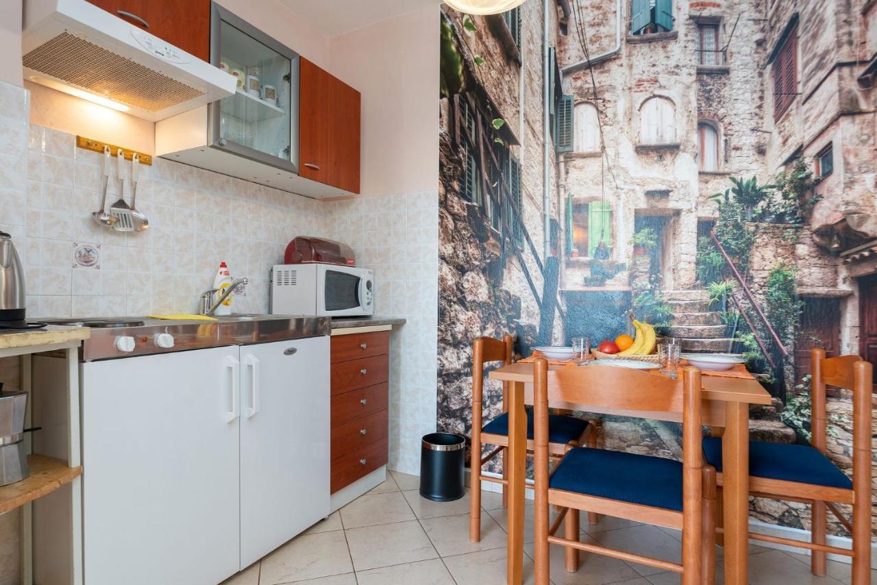 Apartments Pilicari (Adults Only) روفينج المظهر الخارجي الصورة