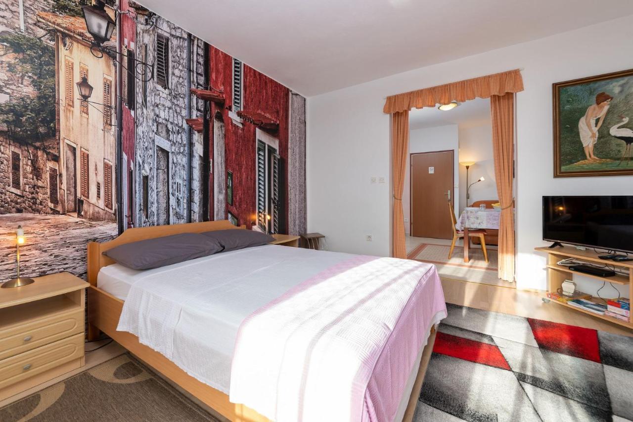 Apartments Pilicari (Adults Only) روفينج المظهر الخارجي الصورة