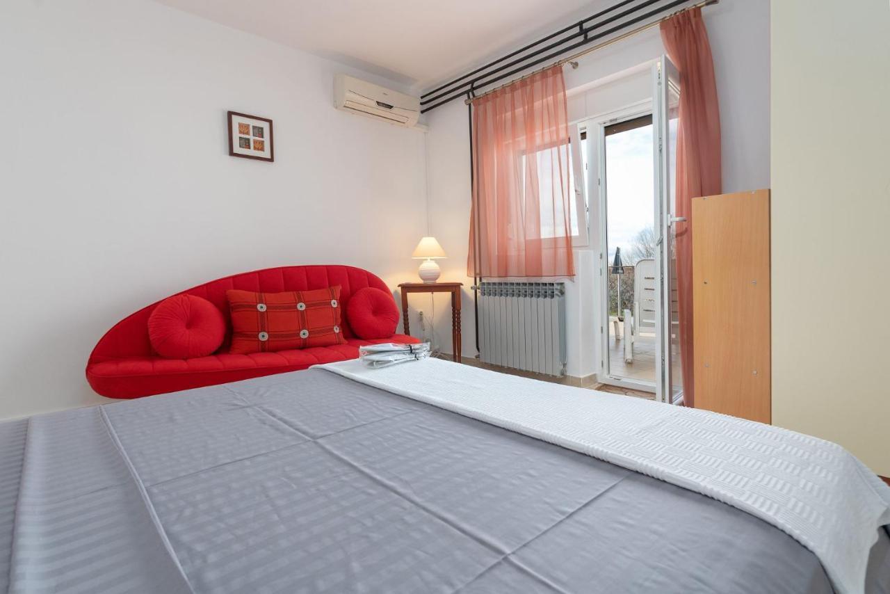 Apartments Pilicari (Adults Only) روفينج المظهر الخارجي الصورة