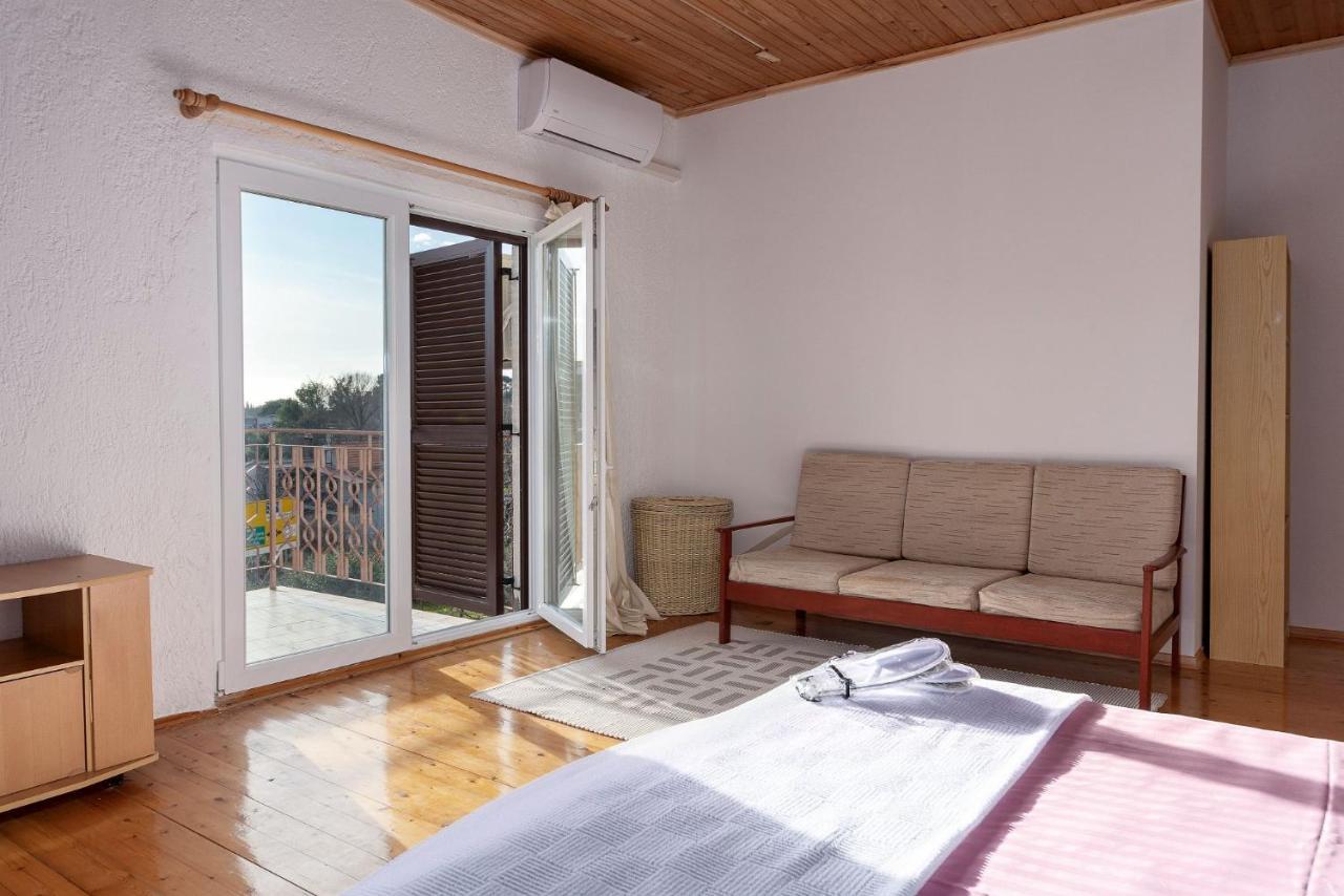 Apartments Pilicari (Adults Only) روفينج المظهر الخارجي الصورة