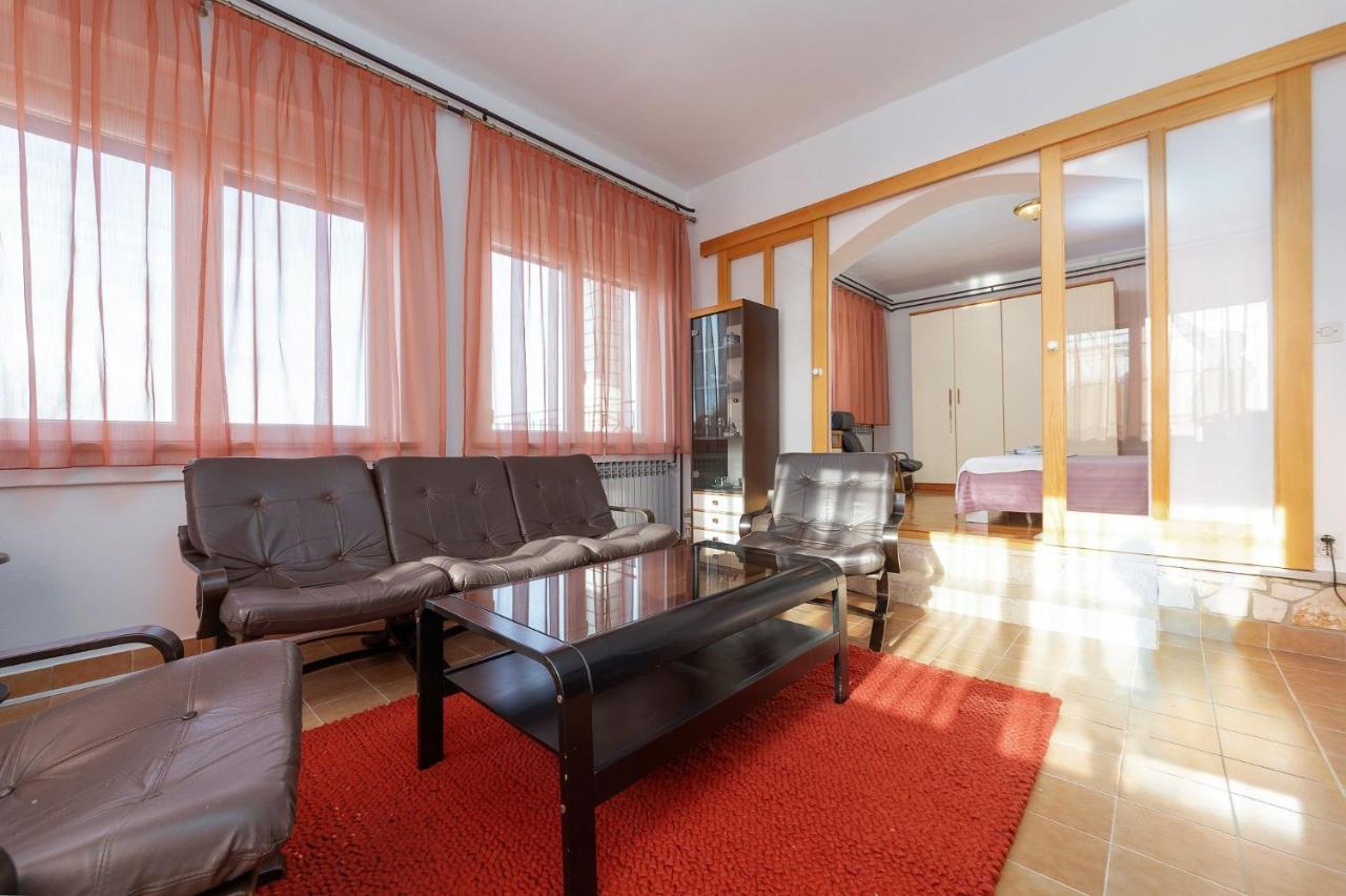 Apartments Pilicari (Adults Only) روفينج المظهر الخارجي الصورة